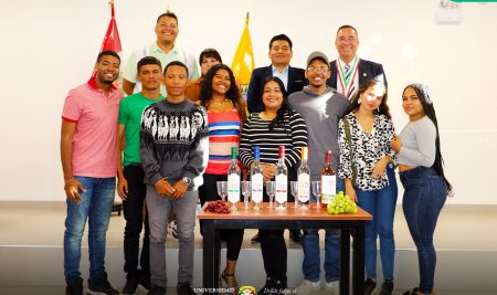 UNDC FORTALECE INTERCAMBIO CULTURAL CON JORNADA DE TURISMO SOSTENIBLE Y CATA DE PISCOS PARA ESTUDIANTES DE UNICOLOMBO