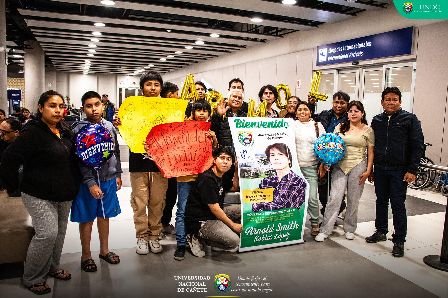 ESTUDIANTE DE LA UNDC REGRESA A PERU LUEGO DE SU EXITOSA MOVILIDAD EN LA UNIVERSIDAD DE MATANZAS EN CUBA